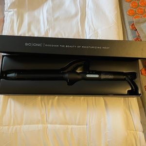 Bio Ionic Curling Iron 1.25”